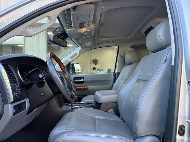 Used 2020 Toyota Sequoia Platinum AWD/4WD image 11
