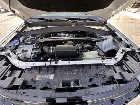 Used 2025 Ford Explorer ST image 36