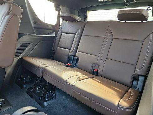 New 2026 Chevrolet Tahoe High Country AWD/4WD image 13