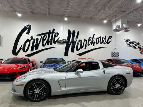 Used 2010 Chevrolet Corvette Coupe w/ Preferred Equipment Group image 32