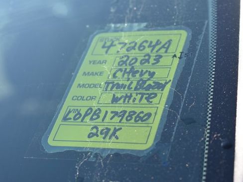 Used 2023 Chevrolet TrailBlazer LT FWD image 35