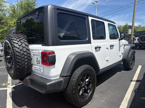 Used 2022 Jeep Wrangler Unlimited Sport AWD/4WD image 7