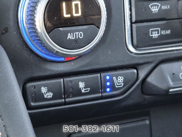 Used 2023 GMC Yukon AT4 AWD/4WD image 23