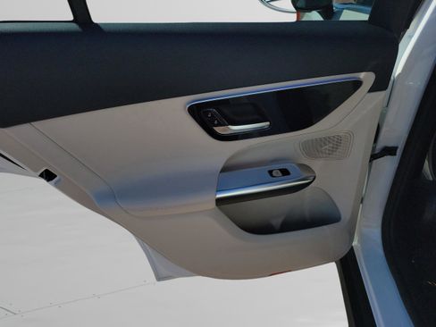 Certified 2026 Mercedes-Benz GLC 300 image 11