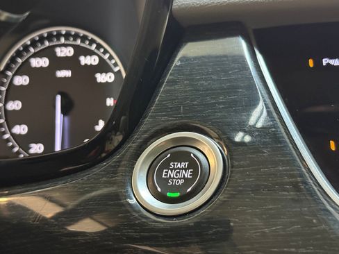 Used 2021 Cadillac XT6 Premium Luxury image 37