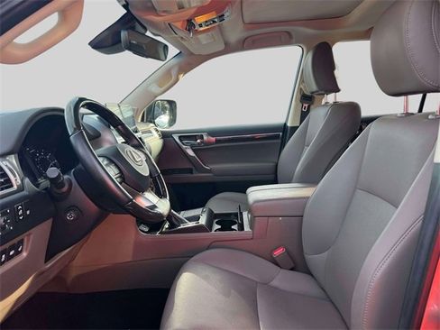 Used 2023 Lexus GX 460 Premium image 17