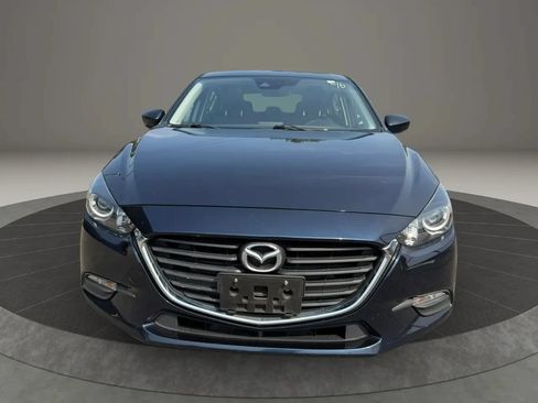 Used 2018 MAZDA MAZDA3 Touring FWD image 2