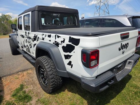 Used 2020 Jeep Wrangler Sport image 9