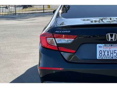 Certified 2018 Honda Accord EX image 14