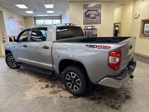 Used 2019 Toyota Tundra SR5 w/ TRD Off Road Package image 8