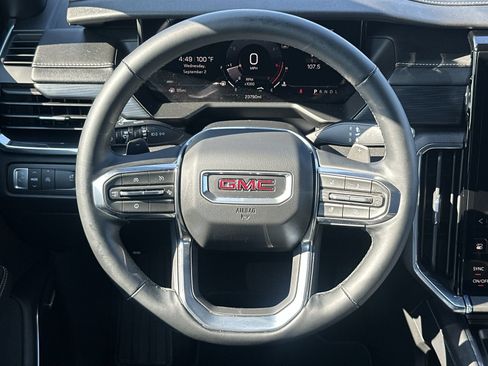 Used 2026 GMC Acadia Elevation w/ Elevation Premium Package FWD image 19