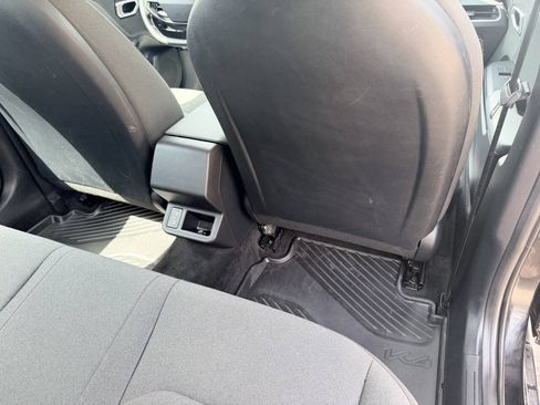 Used 2025 Kia K4 FWD image 20
