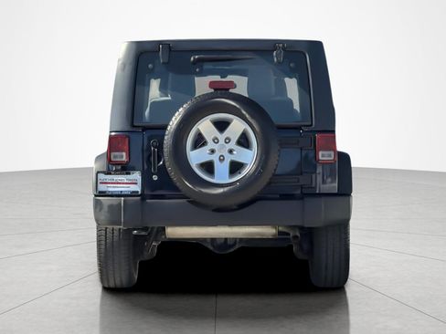 Used 2013 Jeep Wrangler Sport AWD/4WD image 4