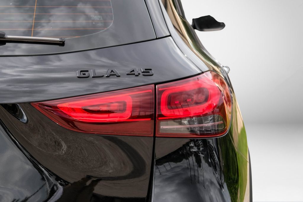 Used 2022 Mercedes-Benz GLA 45 AMG 4MATIC w/ Parking Assistance Package image 57