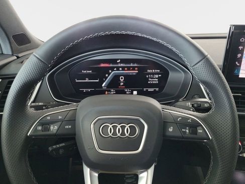 Used 2025 Audi SQ5 Premium Plus w/ Premium Plus Package AWD/4WD image 13
