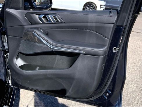 Used 2022 BMW X5 xDrive45e w/ M Sport Package image 21