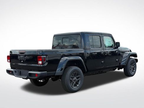 New 2025 Jeep Gladiator Sport image 9