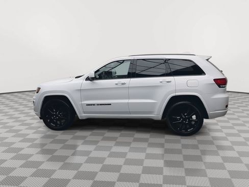 Used 2019 Jeep Grand Cherokee Altitude AWD/4WD image 37