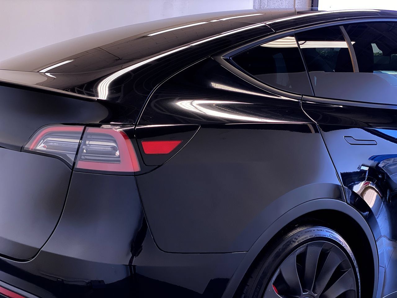 Used 2024 Tesla Model Y Performance AWD/4WD image 10