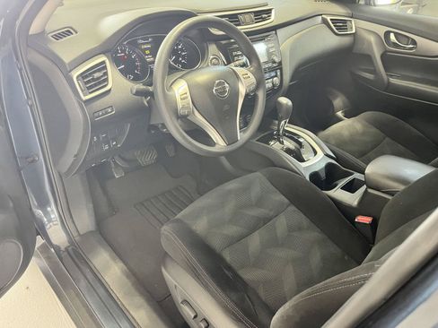 Used 2014 Nissan Rogue SV w/ SV Moonroof Package AWD/4WD image 10
