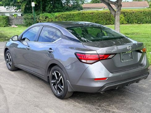 Used 2025 Nissan Sentra SV w/ Trunk Package FWD image 4