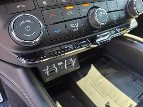 Used 2024 Dodge Durango SRT Hellcat image 17