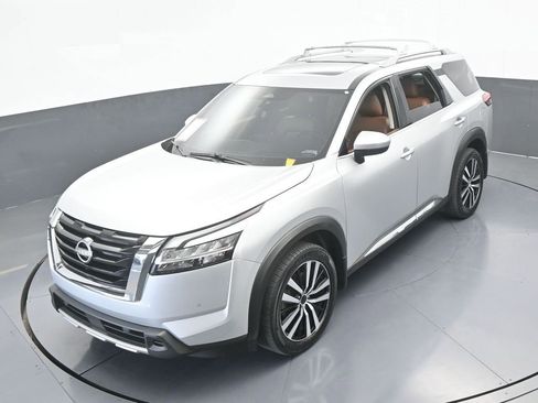 Used 2023 Nissan Pathfinder Platinum image 66