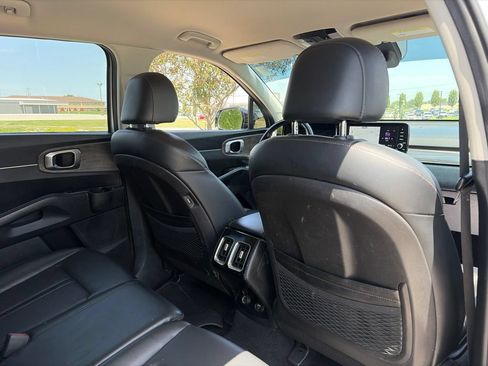 Used 2022 Kia Sorento S AWD/4WD image 31