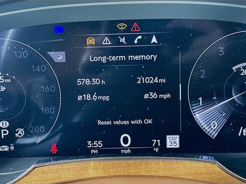 Used 2023 Bentley Bentayga Extended Wheelbase AWD/4WD image 24
