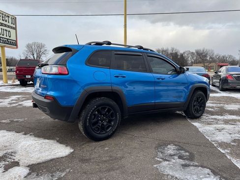 Used 2021 Jeep Cherokee Trailhawk w/ Trailer Tow Group AWD/4WD image 5