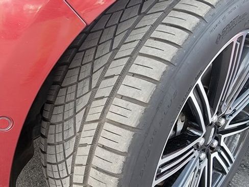 Used 2019 Lincoln Continental Reserve image 12