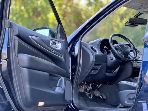 Used 2019 INFINITI QX60 Luxe w/ Essential Package image 9