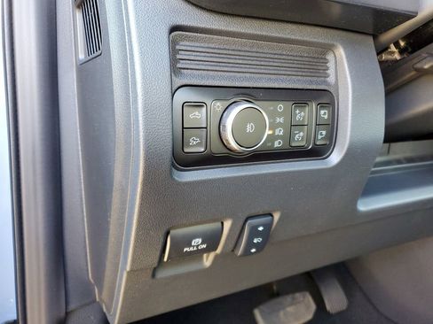 New 2026 Ford F250 Lariat w/ Black Appearance Package image 13