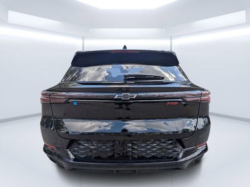 Used 2025 Chevrolet Equinox EV RS image 4