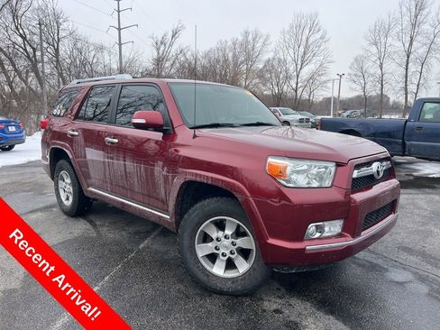 Used 2010 Toyota 4Runner SR5 image 1