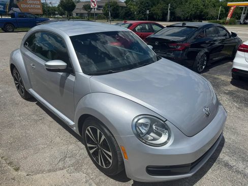 Used 2012 Volkswagen Beetle 2.5 FWD image 8