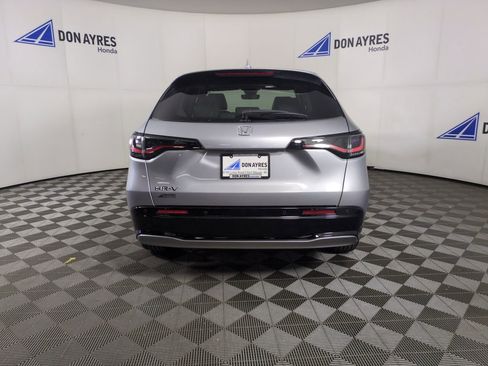 New 2026 Honda HR-V EX-L image 4