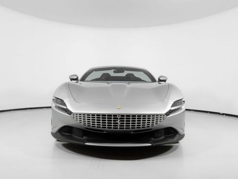 Used 2024 Ferrari Roma Spider image 13