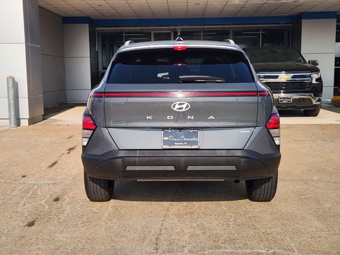 Used 2024 Hyundai Kona SEL AWD/4WD image 7