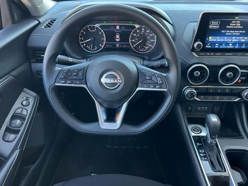 Certified 2025 Nissan Sentra SV FWD image 15