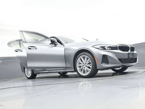 Used 2024 BMW 330i xDrive Sedan w/ Convenience Package AWD/4WD image 41