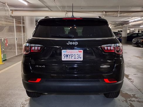 Used 2024 Jeep Compass Latitude AWD/4WD image 11