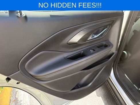 Used 2022 GMC Terrain SLE w/ LPO, Floor Liner Package FWD image 38