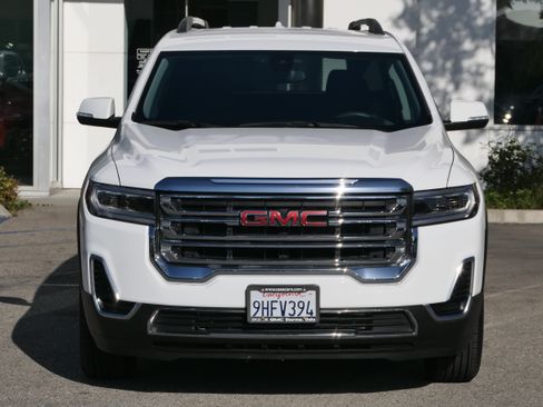 Used 2023 GMC Acadia SLE w/ Driver Convenience Package FWD image 8