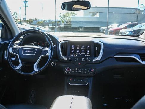 Used 2020 GMC Terrain SLT w/ Preferred Package image 17