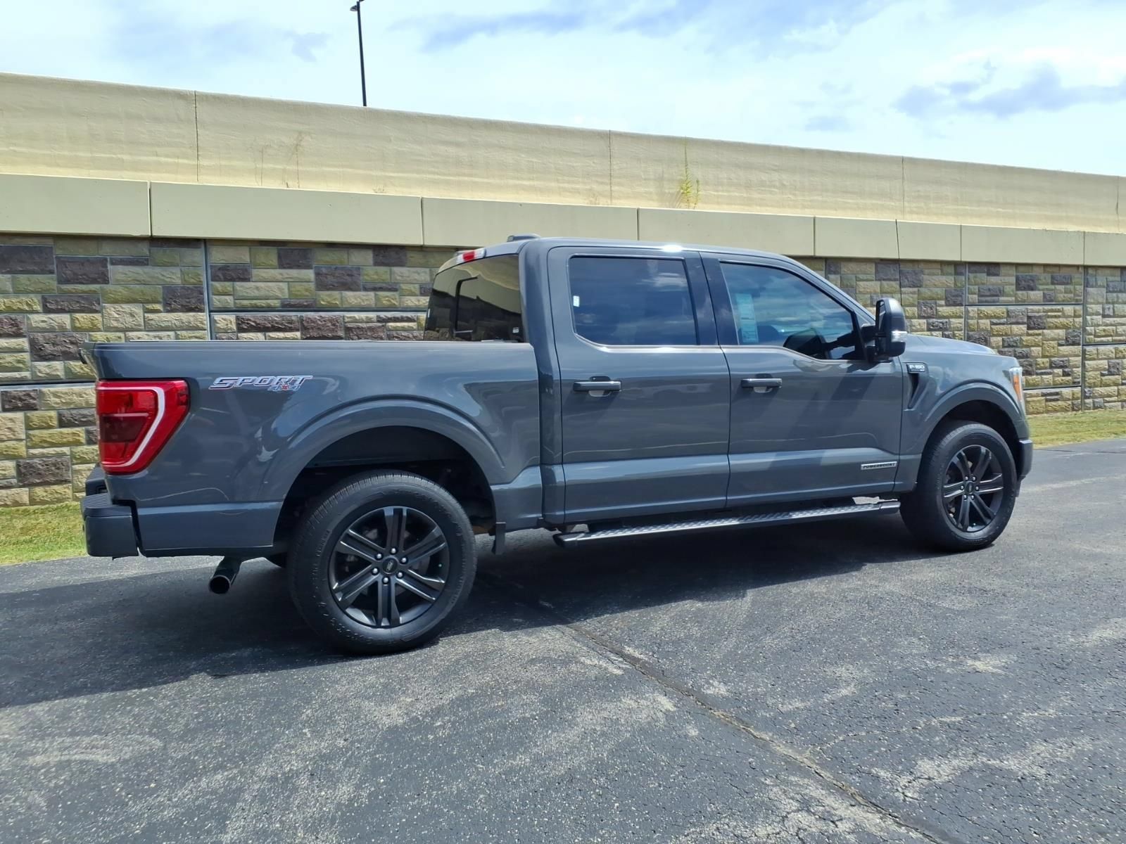 Used 2021 Ford F150 XLT w/ Equipment Group 302A High AWD/4WD image 11