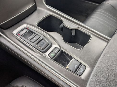 Used 2019 Honda Accord Touring image 26