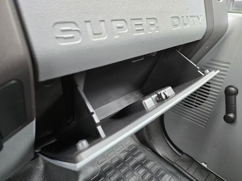 Used 2012 Ford F350 XL w/ Trailer Tow Pkg image 30