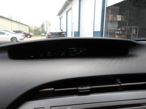 Used 2015 Toyota Prius Two image 15