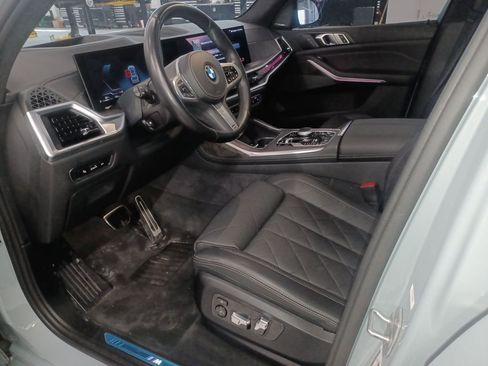 Used 2025 BMW X7 xDrive40i w/ M Sport Package AWD/4WD image 26